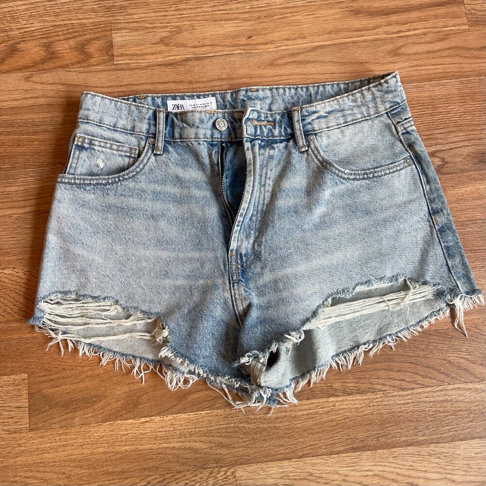 Zara High Waisted Jean Shorts- Never Worn
